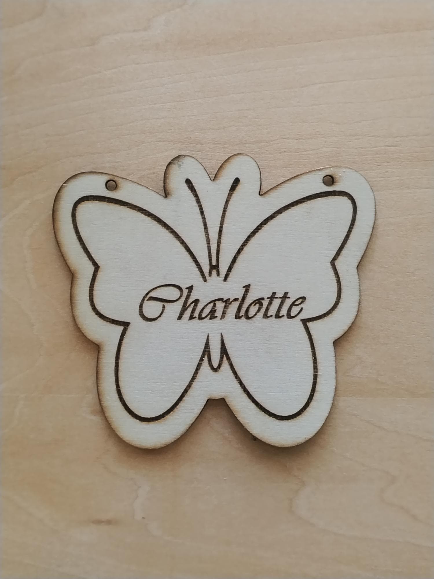 Plaque prénom décorative - Papillon